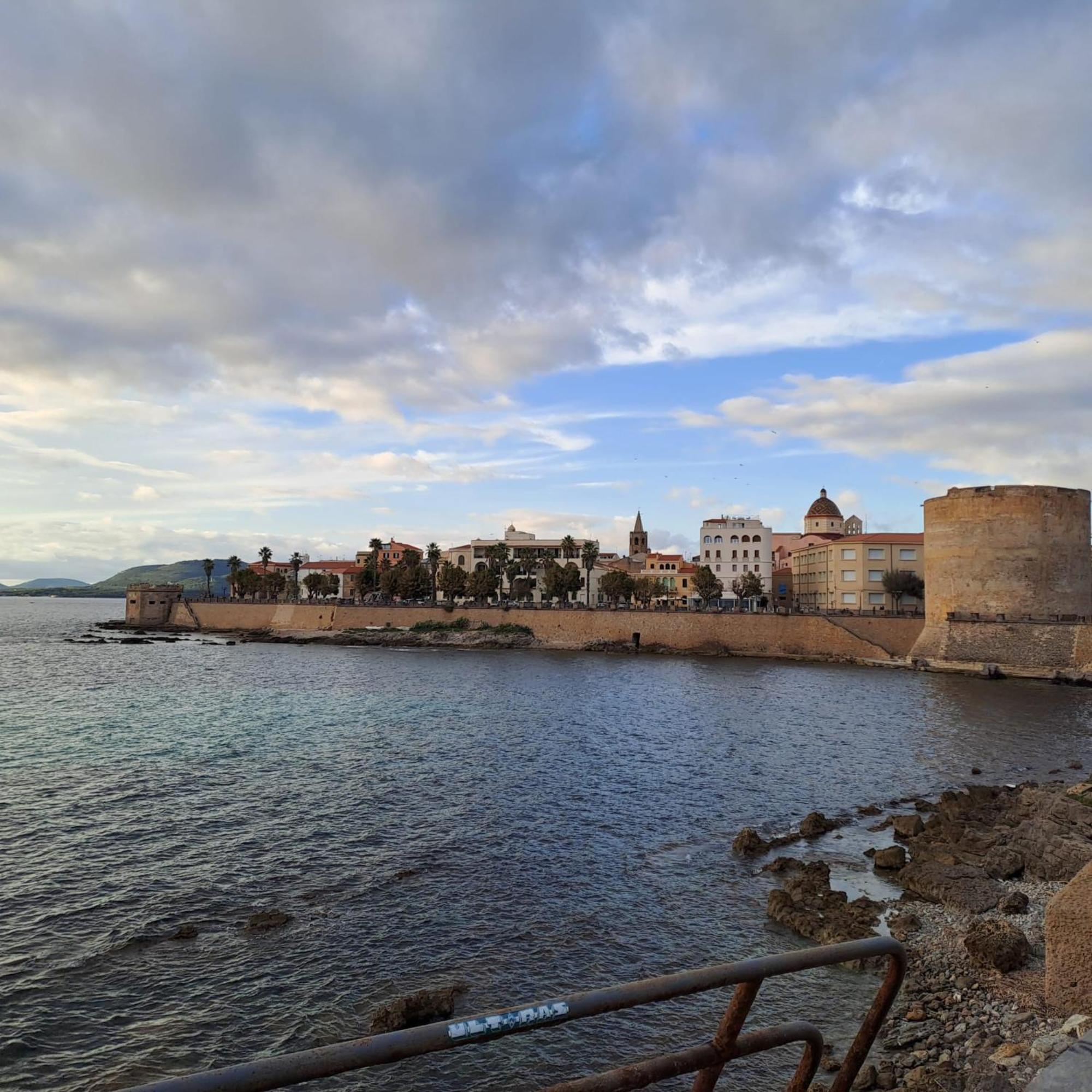La Casa Di Chiara Appartement Alghero Buitenkant foto